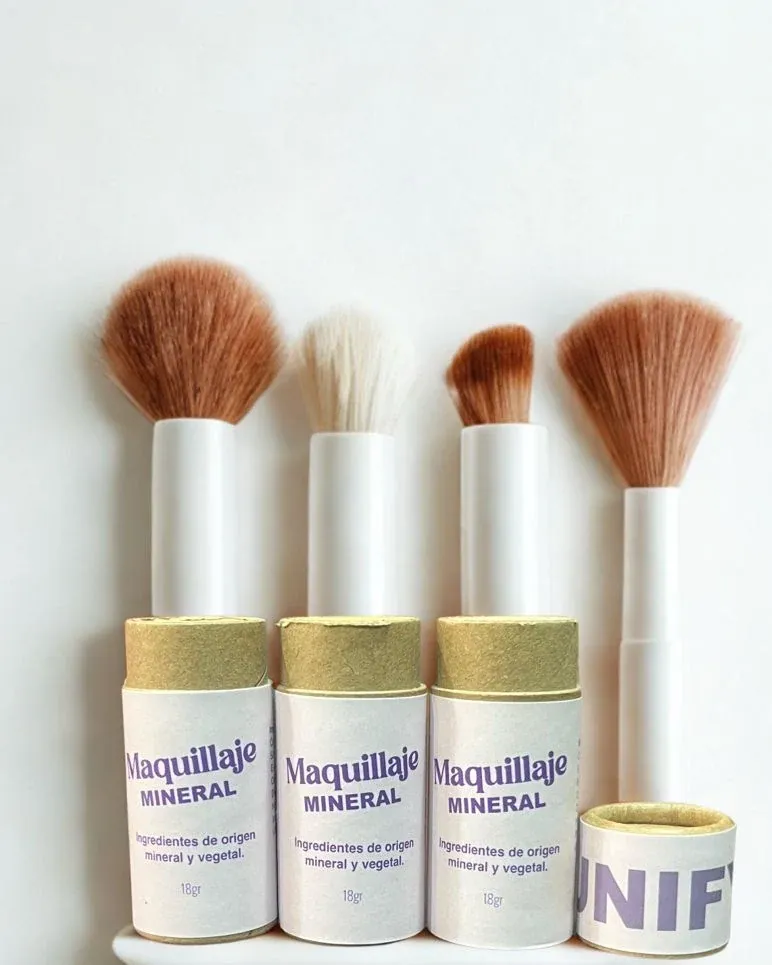 Maquillaje mineral Romelia
