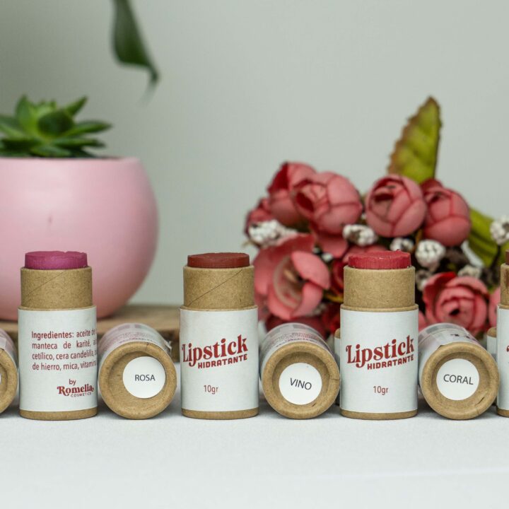 Labial vino Romelia