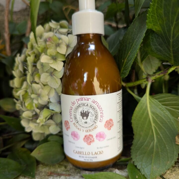 Crema de peinar cabello liso Kuru